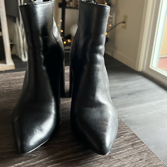 Fergie Black Boots - Picture 4 of 6